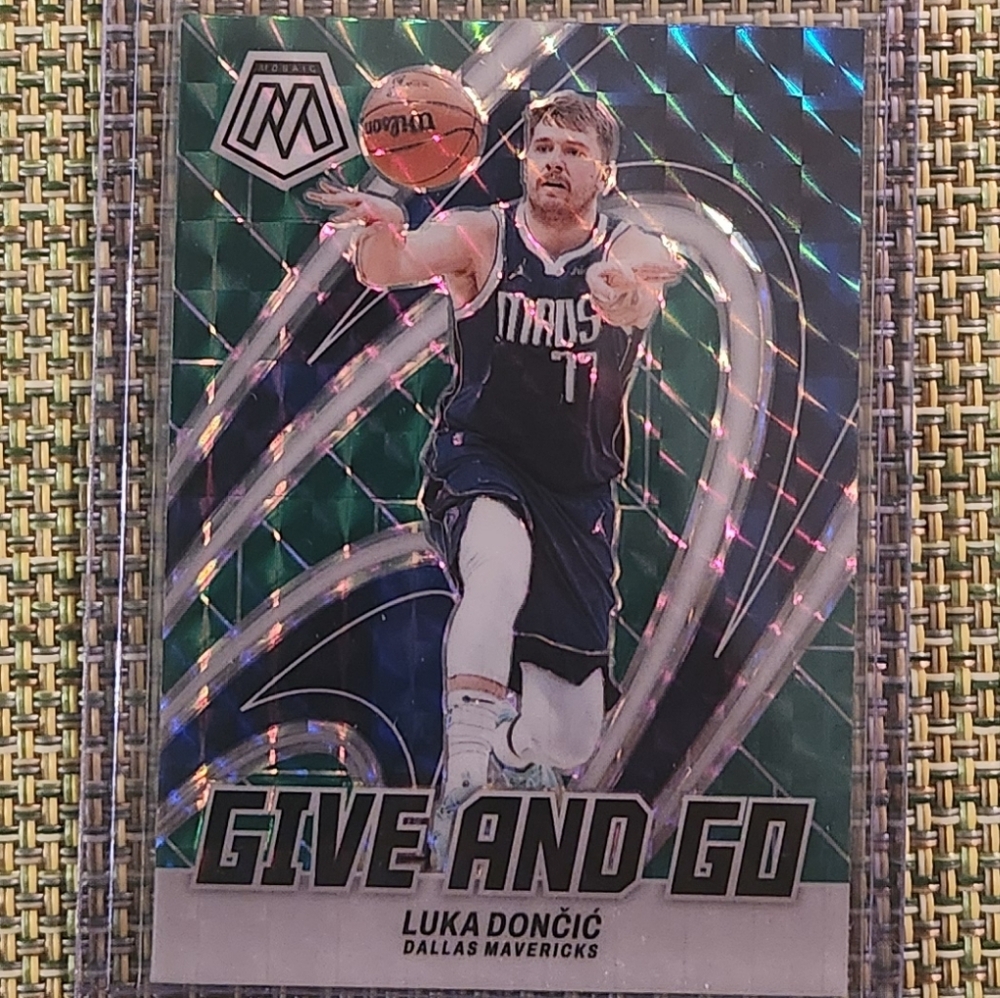 Panini Prizm Blue and White Luka Dončić Card